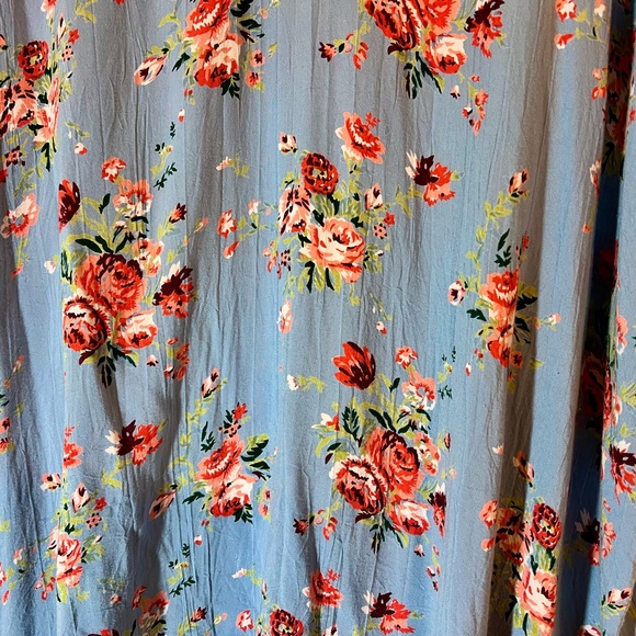 Blue Rain Floral Kimono Wrap - Blue and Red - Picture 5 of 7